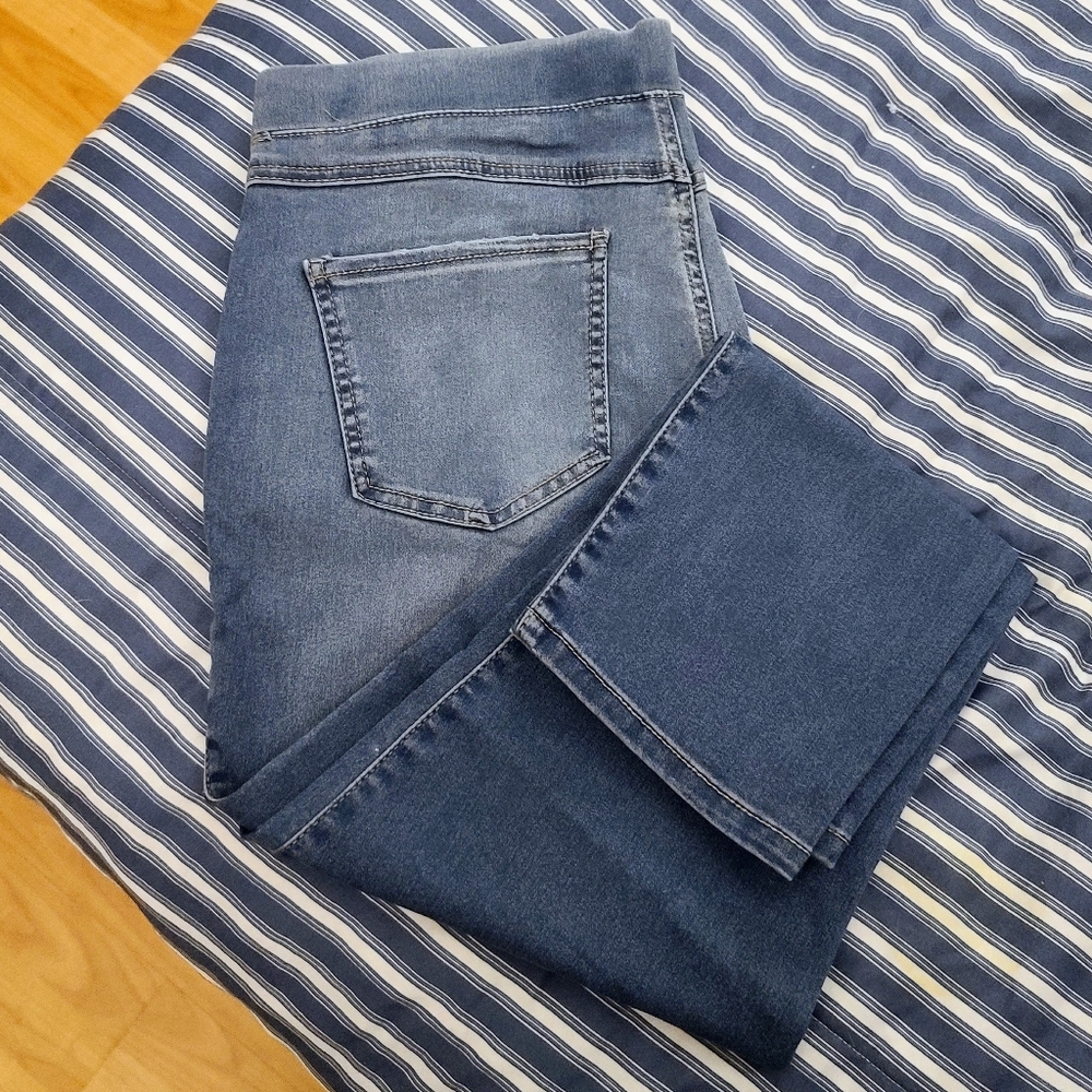 Elastic Pull-on Capri